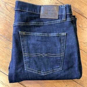 Lucky Brand 363 (dark wash, pictures came out light) size 36x30